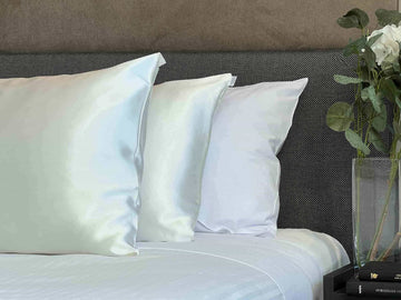 Get the beauty sleep you deserve with our Hyaluronic Acid Infused Silk Pillowcases. The silky smooth fabric is gentle on your skin and hair while the infused Hyaluronic Acid provides hydration, leaving you with a refreshed and rejuvenated complexion. Say goodbye to bed head and wake up to a glowing complexion every morning.