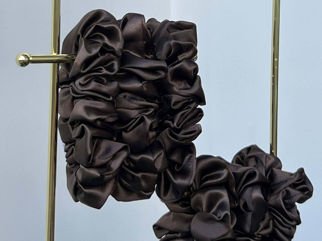 Save yourself from hair breakage and knots and allow our silky scrunchies to improve the quality of your hair's life! We use the highest quality (6A) 100% Mulberry silk that helps to ensure your endless experience. Antibacterial, hypoallergenic, and Hyaluronic Acid infused scrunchies.