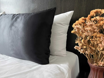 Get the beauty sleep you deserve with our Hyaluronic Acid Infused Silk Pillowcase. The silky smooth fabric is gentle on your skin and hair while the infused hyaluronic acid provides hydration, leaving you with a refreshed and rejuvenated complexion. Say goodbye to bed head and wake up to a glowing complexion every morning.